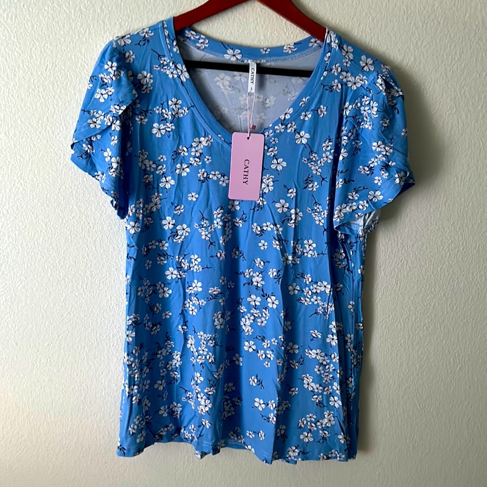 Women’s large shirt